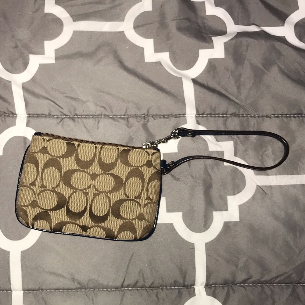Small Wristlet In Signature Canvas - Picture 3 of 8